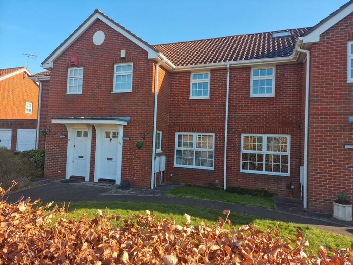 3 Bedroom Semi-Detached House To Rent In Longcroft Lane, Welwyn Garden City, AL8