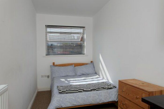 6 Bedroom Terraced House To Rent In Stansted Road, Southsea, Portsmouth, PO5