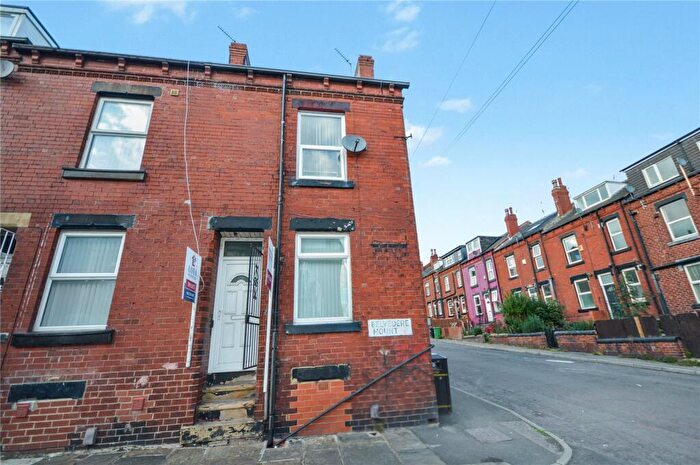 4 Bedroom Terraced House For Sale In Belvedere Mount, Leeds, West Yorkshire, LS11