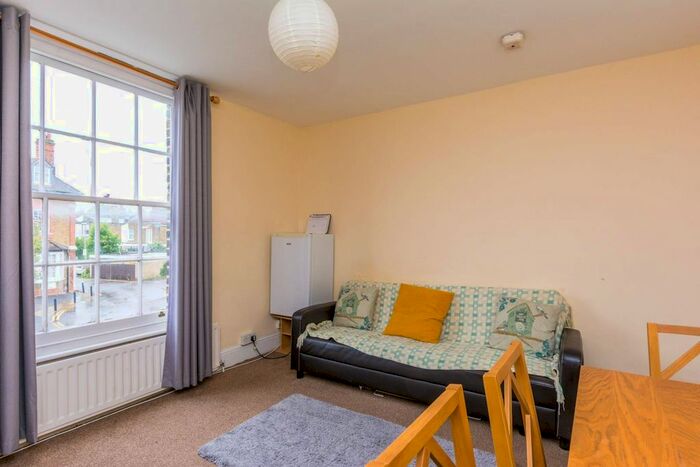 4 Bedroom Property To Rent In Gunnersbury Lane, Gunnersbury, London, W3