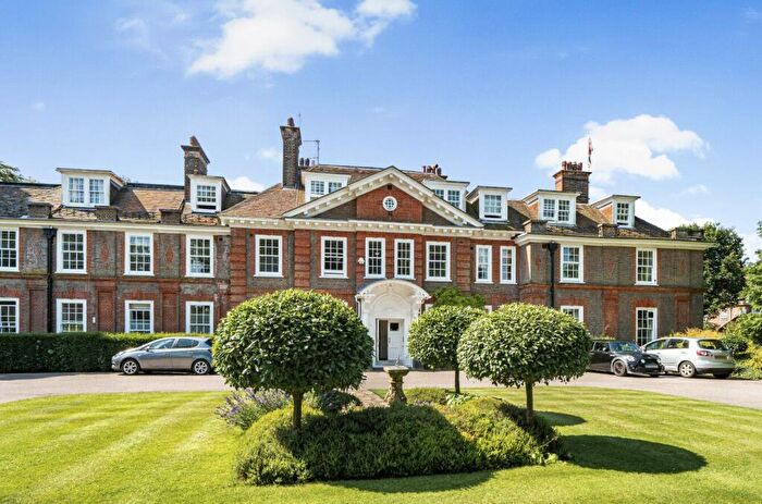 1 Bedroom Retirement Property For Sale In The Mansion, Castle Village, Britwell Drive, Berkhamsted, Hertfordshire, HP4