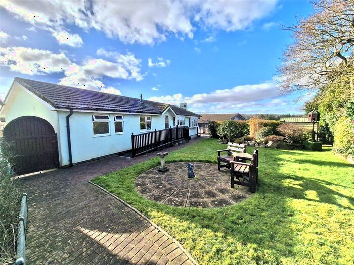 3 Bedroom Park Home For Sale In Congdons Shop, Launceston, PL15