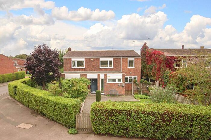 5 Bedroom Detached House For Sale In Swan Close, Ivinghoe Aston, LU7