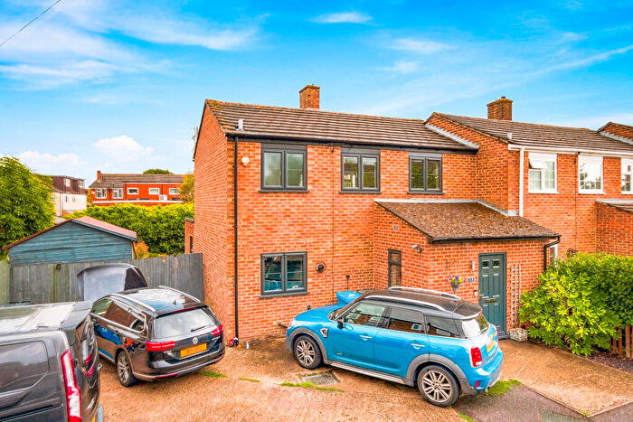 3 Bedroom House For Sale In Old Windsor, SL4