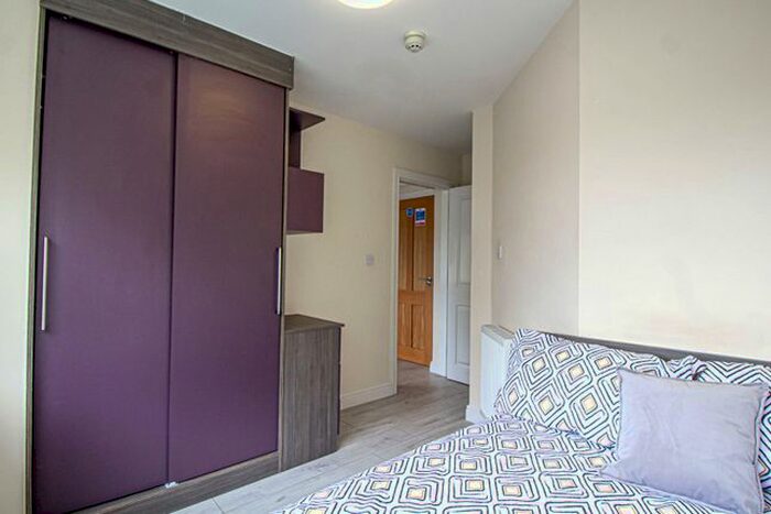 1 Bedroom Flat To Rent In Apt, Portland Place #, LS6