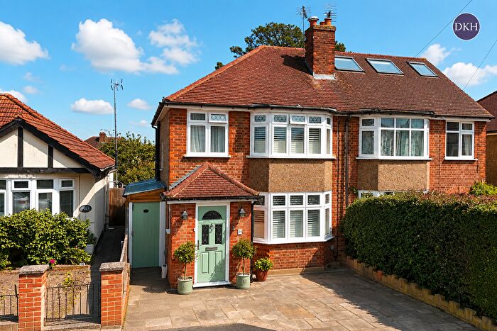 3 Bedroom Semi-detached House For Sale In Rugby Way, Croxley Green, Rickmansworth, Hertfordshire, WD3