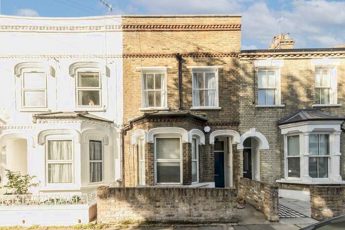 2 Bedroom Flat To Rent In Elliott Road, London, W4