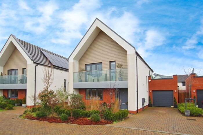 4 Bedroom Detached House For Sale In Van Erp Close, Tadpole Garden Village, Swindon, SN25
