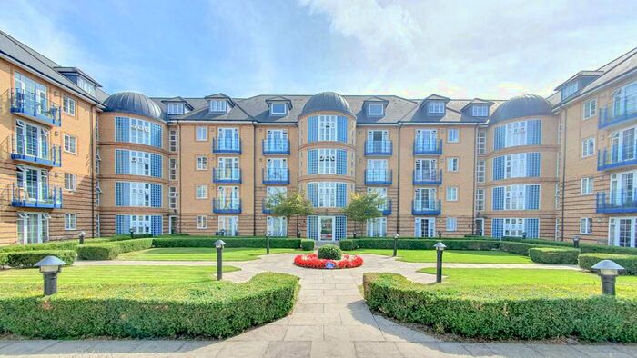 2 Bedroom Apartment To Rent In Newland Gardens, Hertford, SG13