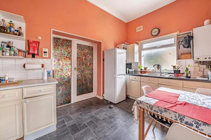 1 Bedroom Flat To Rent In Brownhill Road, London, SE6