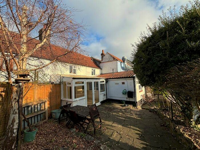 2 Bedroom Detached House To Rent In Old Church Road, Clevedon, BS21