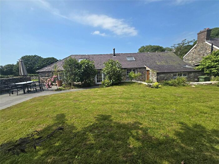 3 Bedroom Barn Conversion For Sale In Groeslon, Caernarfon, Gwynedd, LL54