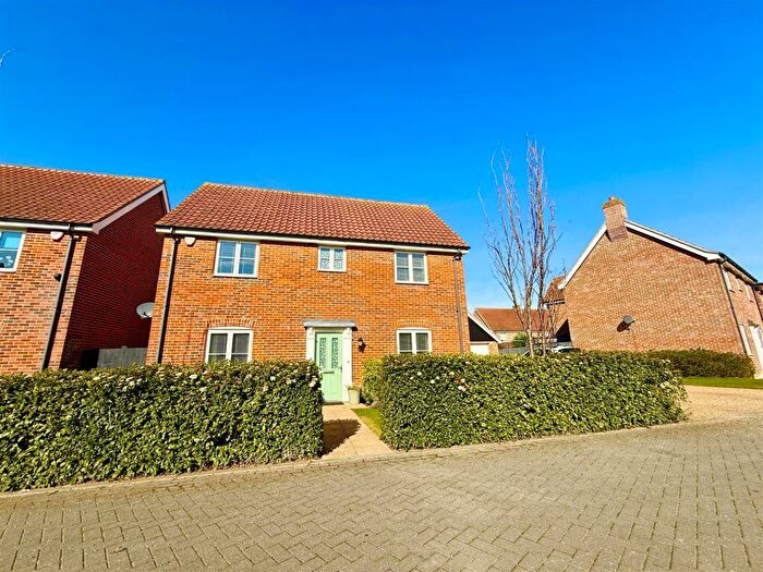 4 Bedroom Detached House For Sale In Wilson Road, Stalham, NR12
