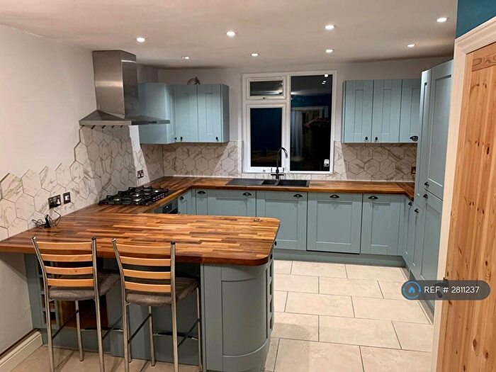 2 Bedroom Maisonette To Rent In Montem Road, London, SE23