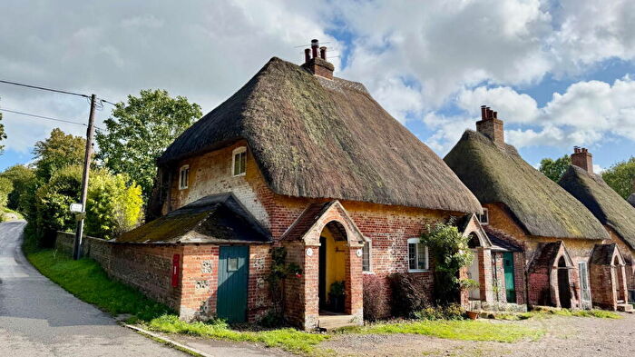 2 Bedroom Cottage For Sale In Leverton, Hungerford, RG17