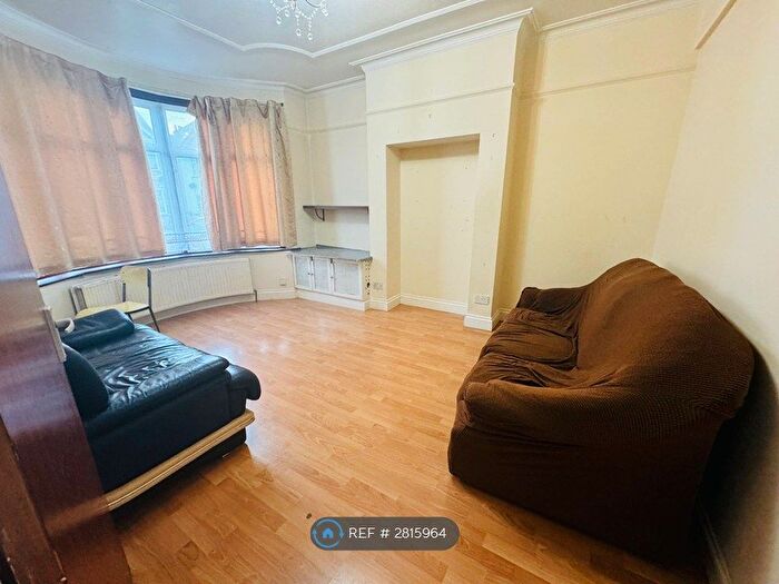 4 Bedroom Terraced House To Rent In Swinderby Road, Wembley, HA0