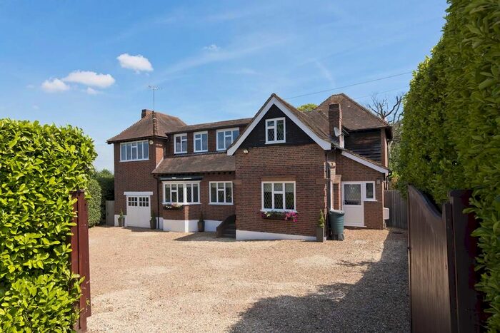 5 Bedroom Detached House To Rent In Weybridge Park, Weybridge, KT13