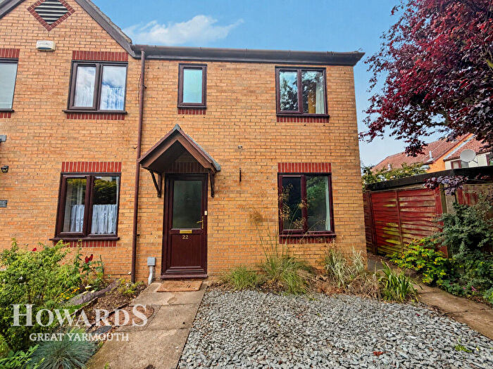 2 Bedroom End Of Terrace House For Sale In Beeleigh Way, Caister-on-Sea, NR30