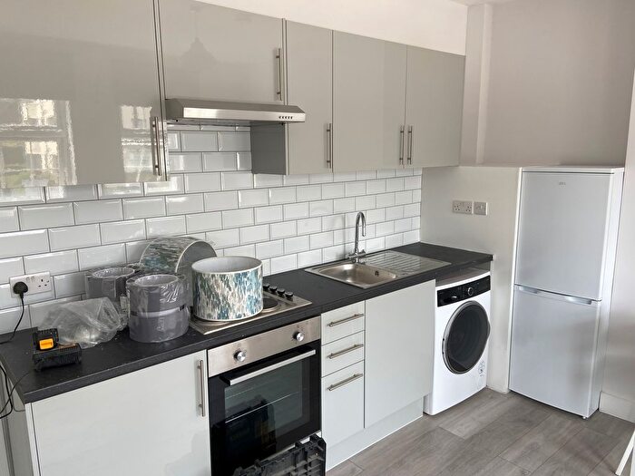 1 Bedroom Flat To Rent In Finchley Road, Temple Fortune / Golders Green, NW11