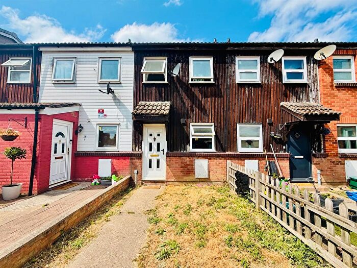 2 Bedroom Terraced House For Sale In Long Court, Purfleet On Thames, RM19