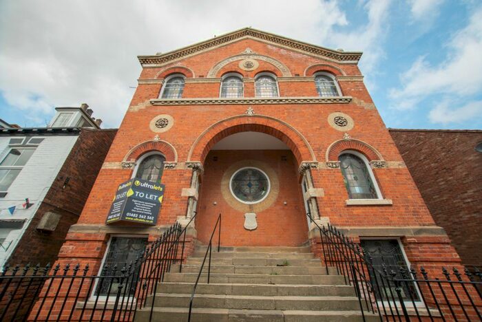 2 Bedroom Flat To Rent In Market Place, Hornsea, HU18