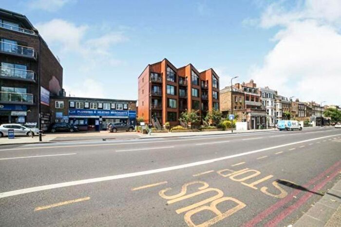 1 Bedroom Flat To Rent In Kennington Park Road, London, SE11