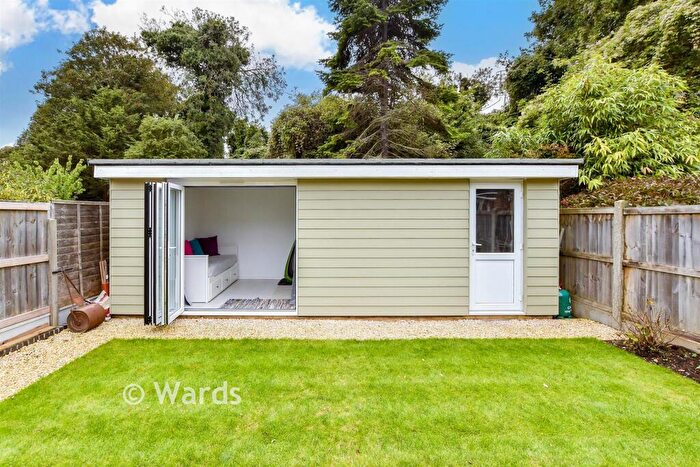 2 Bedroom Semi-Detached Bungalow For Sale In Bradstow Way, Broadstairs, Kent, CT10