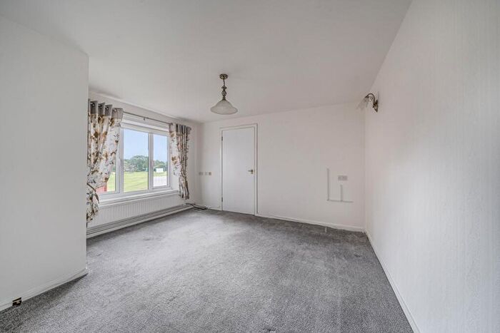 2 Bedroom Retirement Property For Sale In St Georges Court, Clarence Road, Four Oaks, Sutton Coldfield, B74