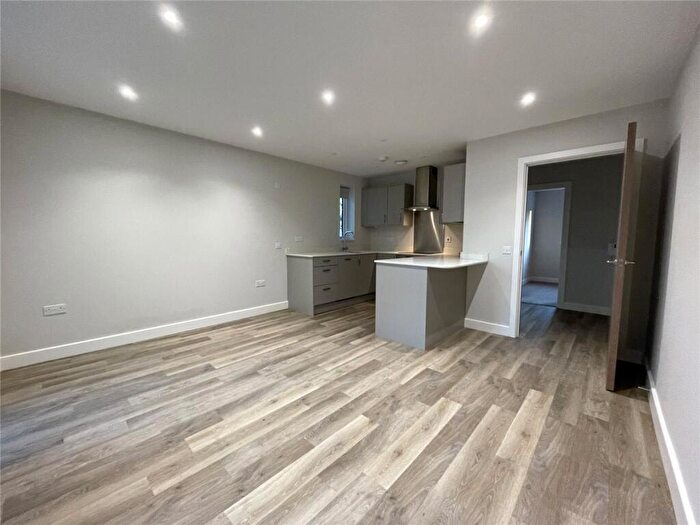 1 Bedroom Apartment To Rent In Steel Close, Newtown Road, Newbury, RG14