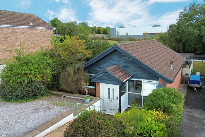 2 Bedroom Detached Bungalow For Sale In Harbourne Avenue, Roselands, Paignton, TQ4