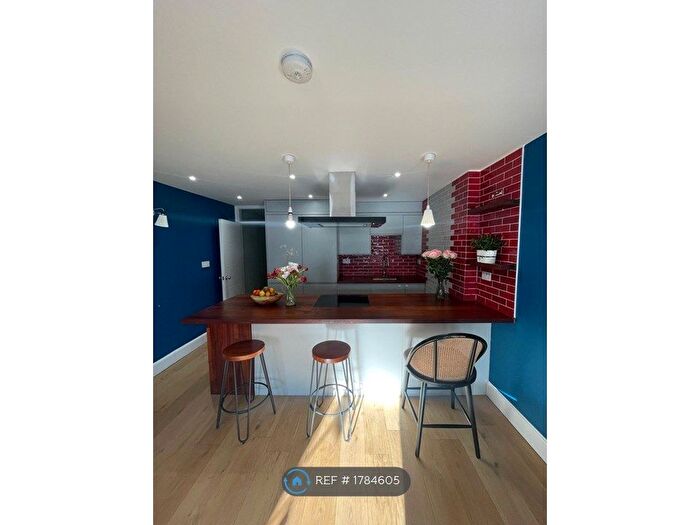 1 Bedroom Flat To Rent In Ford Close, London, E3