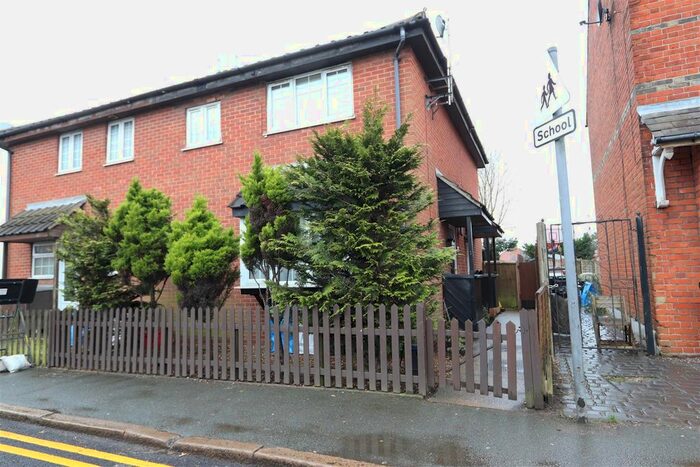 2 Bedroom Maisonette To Rent In Ongar Road, Brentwood, CM15