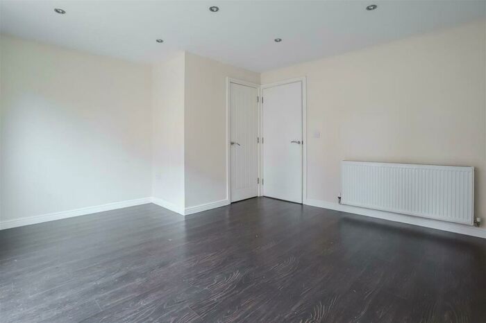 3 Bedroom End Of Terrace House To Rent In Alker Street, Chorley, PR7
