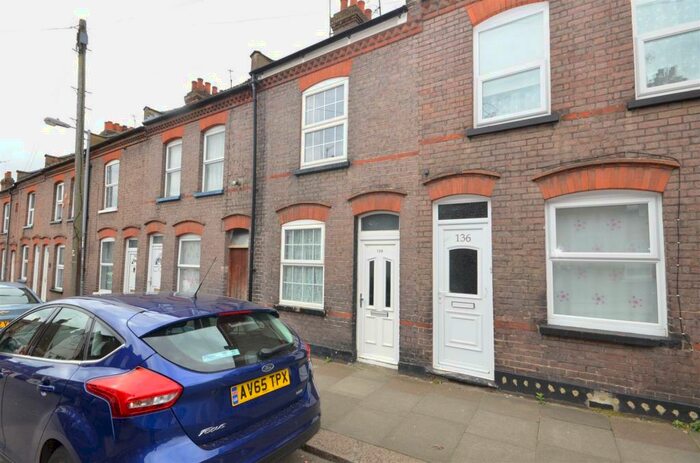 2 Bedroom Terraced House To Rent In New Town Street, Luton, LU1