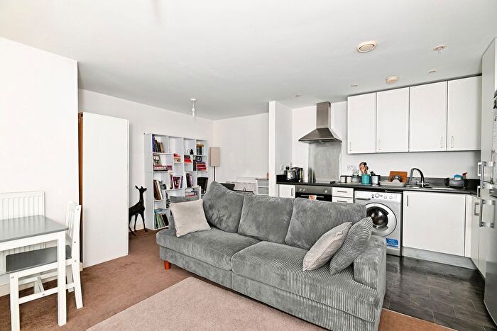 1 Bedroom Flat For Sale In Church Street, Maidstone, Kent, ME14