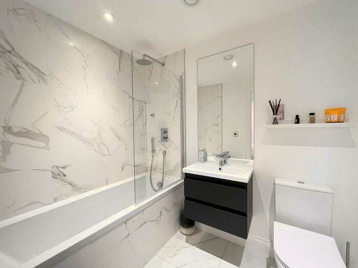 2 Bedroom Apartment To Rent In Key Street, Ipswich, IP4