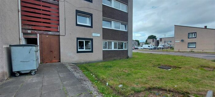 2 Bedroom Flat To Rent In Calder Grove, Edinburgh, EH11
