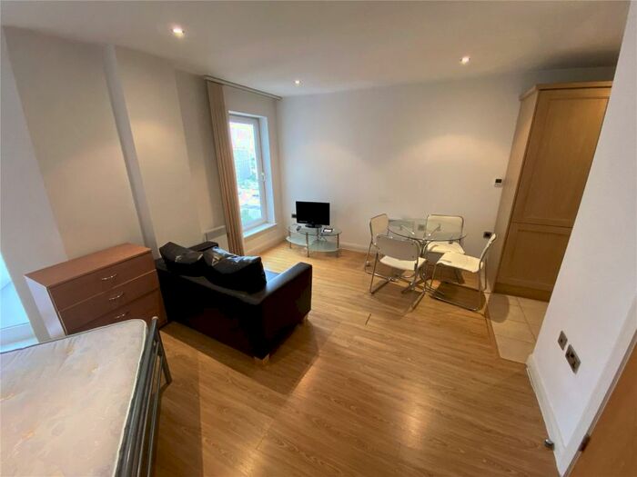 1 Bedroom Property To Rent In Taylorson Street South, Salford Quays, M5