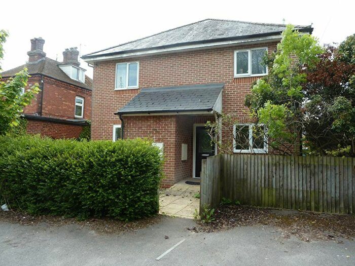 2 Bedroom Property To Rent In Junction Road, Andover, SP10