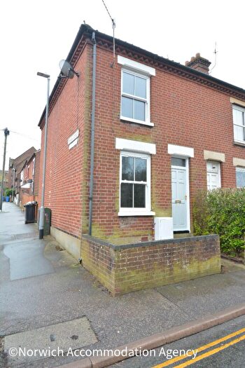 2 Bedroom Terraced House To Rent In Pottergate, Norwich, Norfolk, NR2