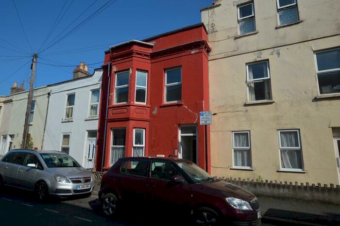 1 Bedroom Flat To Rent In Hopkins Street, Weston-Super-Mare, BS23