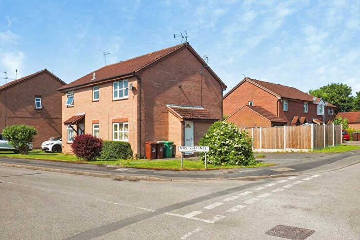 1 Bedroom Semi-Detached House For Sale In Dean Close, Wollaton, Nottingham, NG8
