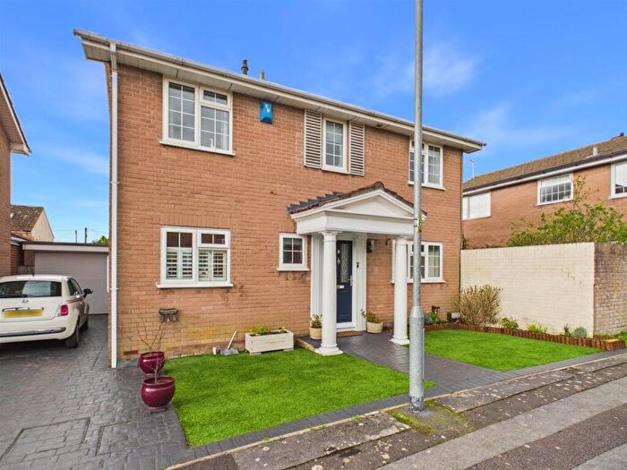 4 Bedroom Detached House For Sale In Footshill Close, Hanham, Bristol, BS15