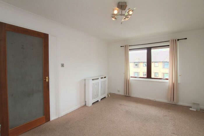 1 Bedroom Flat To Rent In Morar Place, Grangemouth, FK3