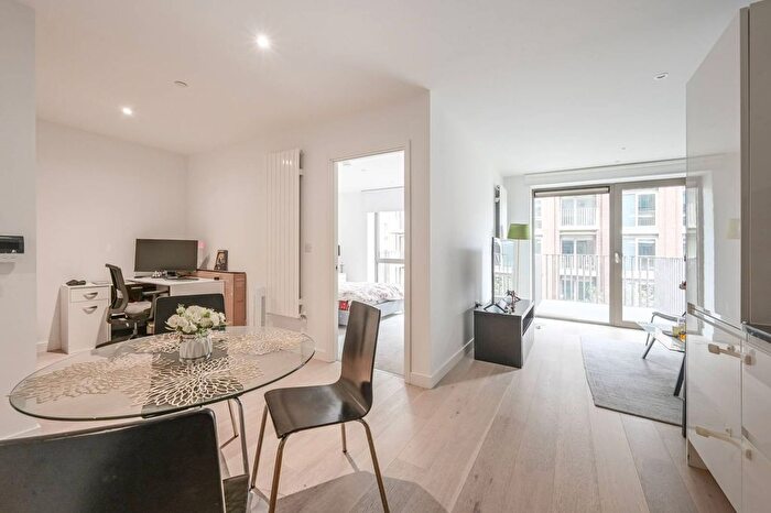 1 Bedroom Flat For Sale In Pendant Court, Silvertown, London, E16