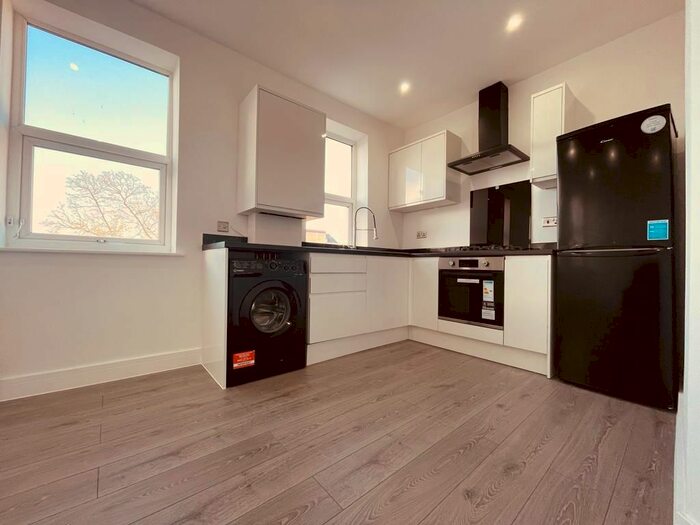 2 Bedroom Flat To Rent In Cheam Court, Cheam Village, SM3