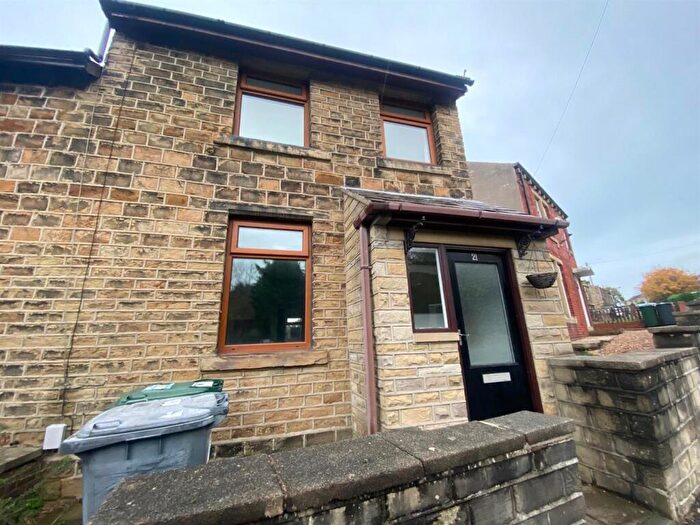 3 Bedroom End Of Terrace House To Rent In Fleminghouse Lane, Waterloo, HD5