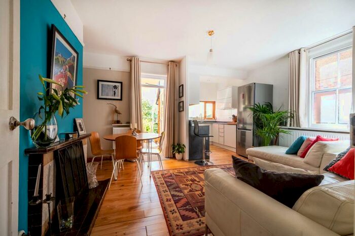 3 Bedroom Semi-Detached House To Rent In Baden Road, Guildford, , Guildford, GU2