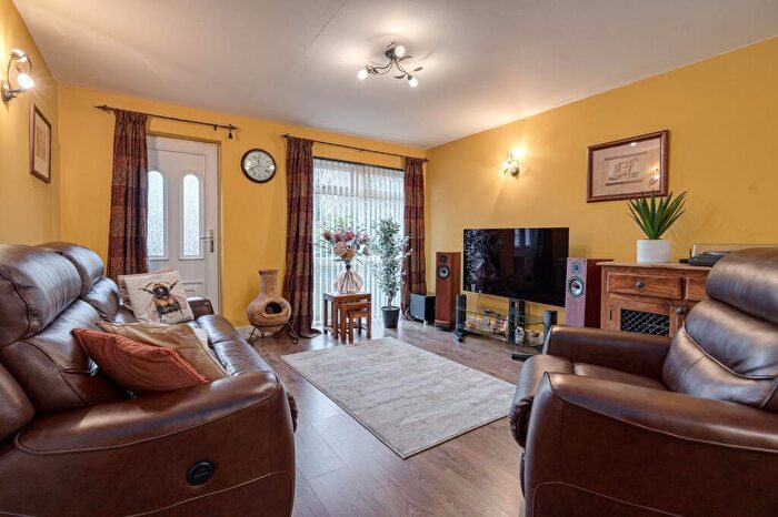 3 Bedroom End Of Terrace House For Sale In Pendle Court, Bolton, BL1
