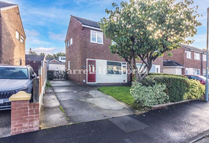 3 Bedroom Semi-Detached House For Sale In Glendale Crescent, Lostock Hall, Preston, PR5
